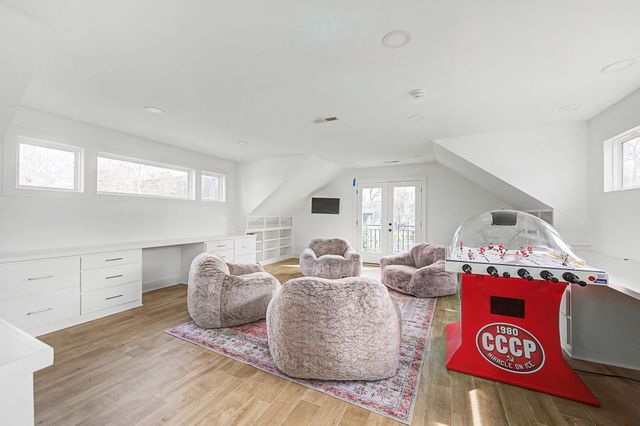 2012 Cedar Ln, Nashville, TN 37212