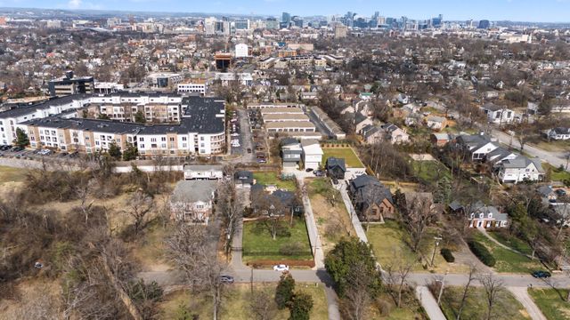 2012 Cedar Ln, Nashville, TN 37212