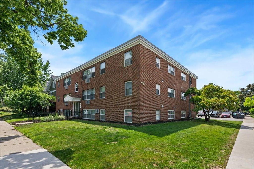3400 10th Avenue S, Minneapolis, MN 55407