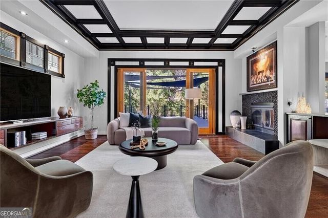 1216 E Rock Springs Road, Atlanta, GA 30306