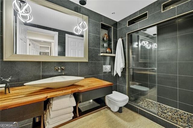 1216 E Rock Springs Road, Atlanta, GA 30306