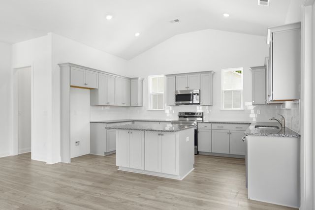 3860 Richardson St., Loris, SC 29569