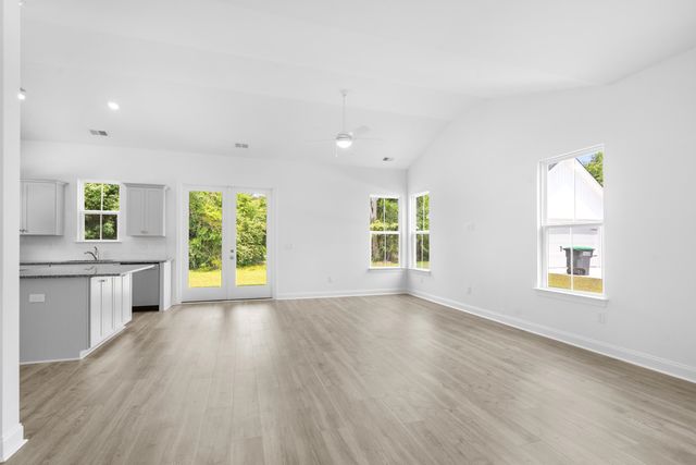 3860 Richardson St., Loris, SC 29569