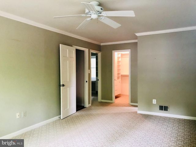 1001 RACHEL LN SW, Vienna, VA 22180