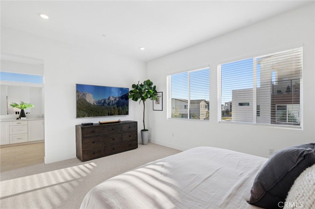 Image 18 of property listing at 241 Proctor, Irvine, CA 92618