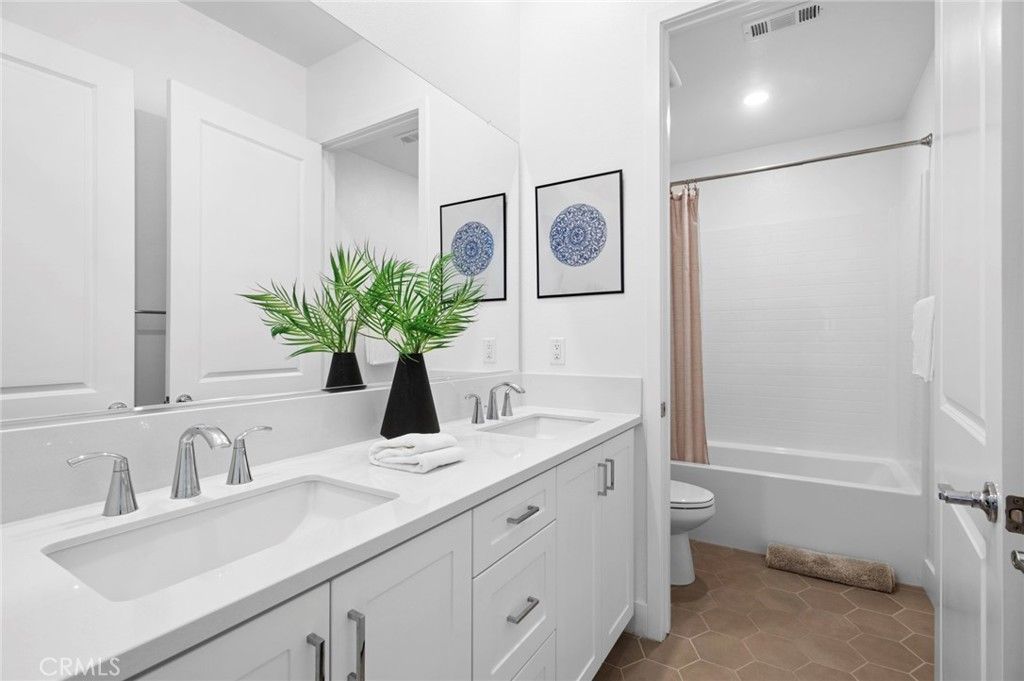 Image 22 of property listing at 241 Proctor, Irvine, CA 92618
