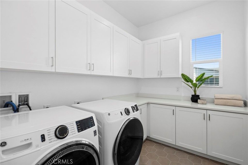Image 24 of property listing at 241 Proctor, Irvine, CA 92618