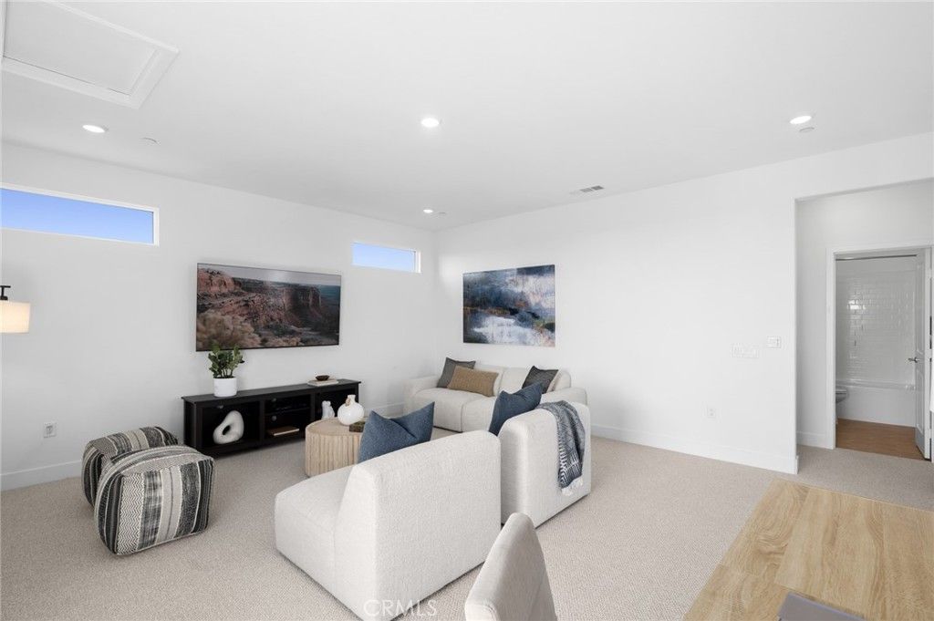 Image 30 of property listing at 241 Proctor, Irvine, CA 92618