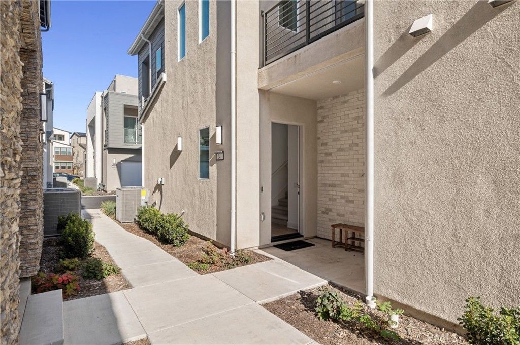 Image 33 of property listing at 241 Proctor, Irvine, CA 92618