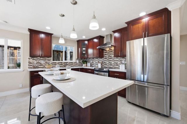 3121 Oakgate Way, San Jose, CA 95148
