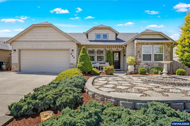 559 Eagle Feather St NW, Salem, OR 97304