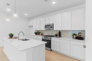 6421 Green Enclave Trail, Pearland, TX 77584