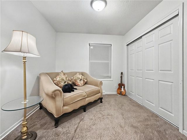 10704 Fremont Avenue, Kansas City, MO 64134