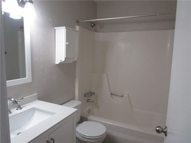 4441 Township Drive Unit B, Oakwood, GA 30566