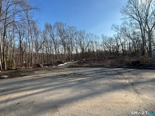 40 Running Brook Road, Waterbury, CT 06704