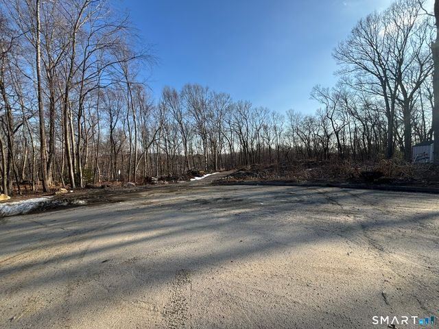 40 Running Brook Road, Waterbury, CT 06704