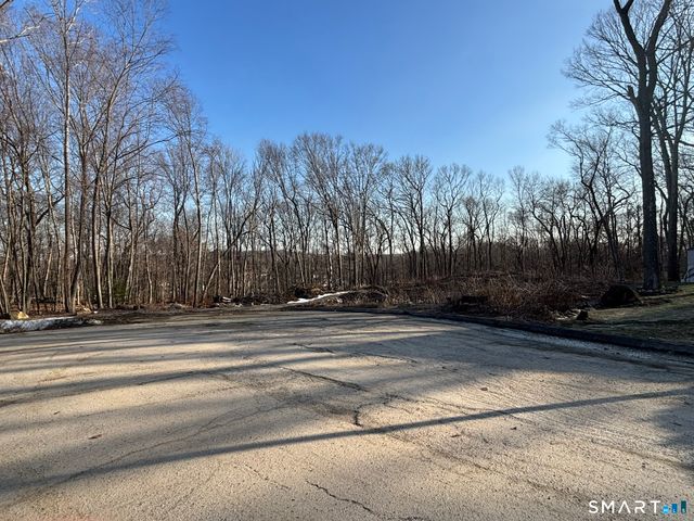 40 Running Brook Road, Waterbury, CT 06704