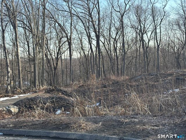 40 Running Brook Road, Waterbury, CT 06704