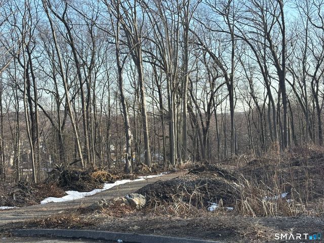 40 Running Brook Road, Waterbury, CT 06704