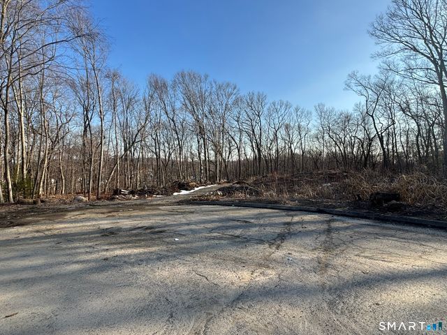 40 Running Brook Road, Waterbury, CT 06704