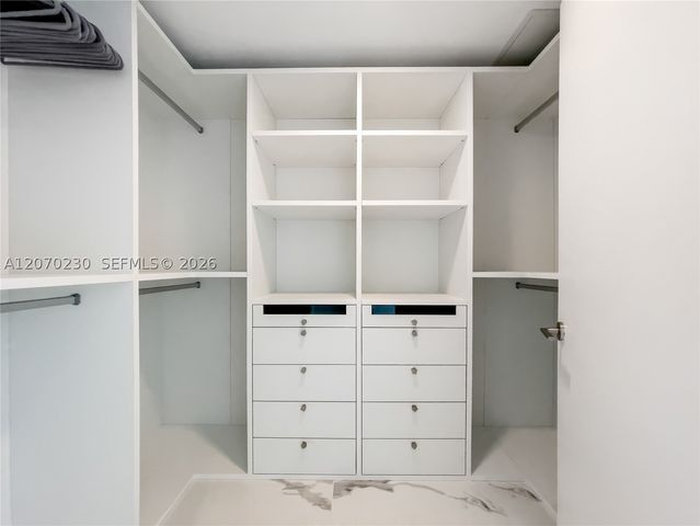 330 Sunny Isles Blvd 5-1102, Sunny Isles Beach, FL 33160