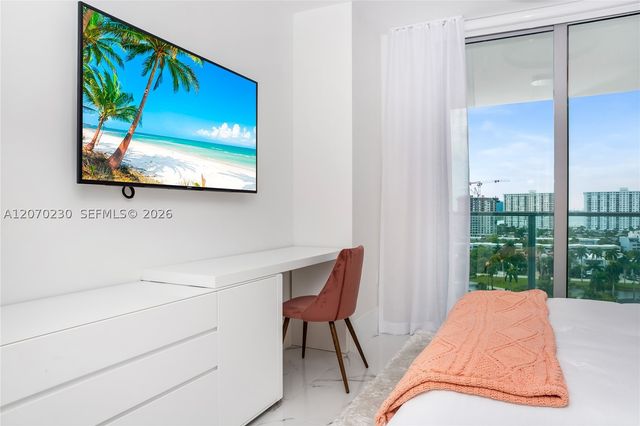 330 Sunny Isles Blvd 5-1102, Sunny Isles Beach, FL 33160