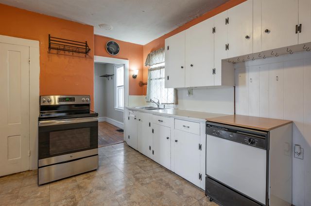 5 Merrimack Street, Nashua, NH 03064