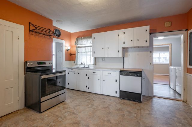 5 Merrimack Street, Nashua, NH 03064