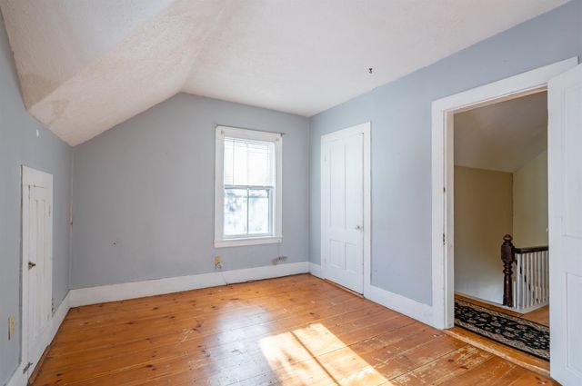 5 Merrimack Street, Nashua, NH 03064