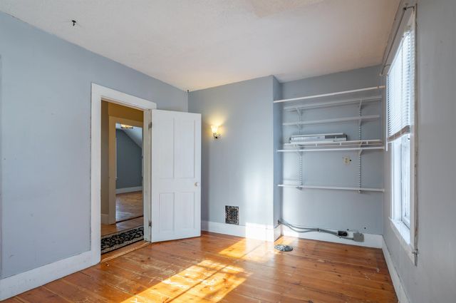 5 Merrimack Street, Nashua, NH 03064