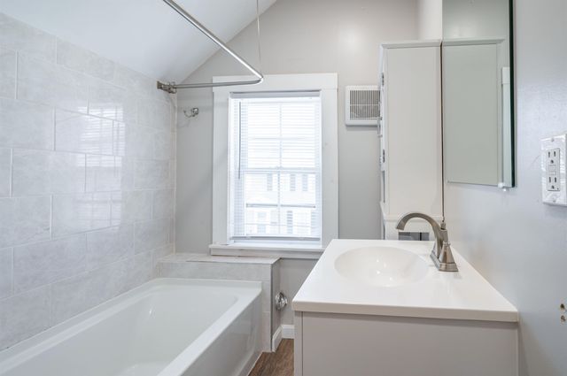 5 Merrimack Street, Nashua, NH 03064