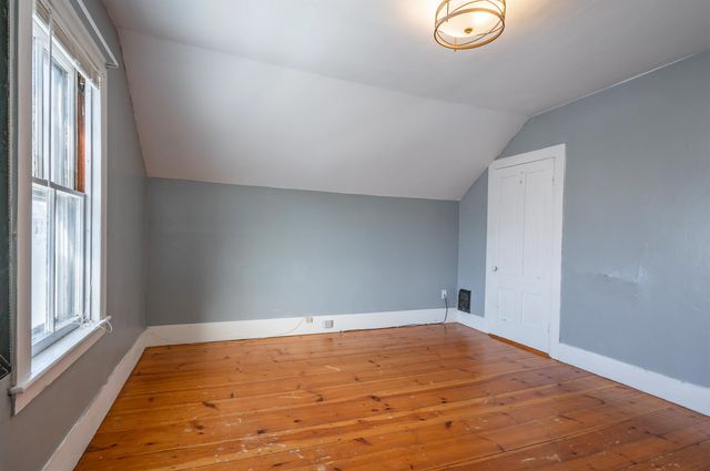 5 Merrimack Street, Nashua, NH 03064