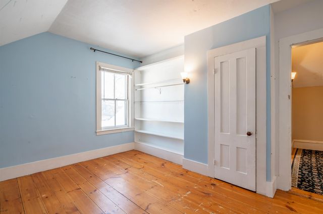 5 Merrimack Street, Nashua, NH 03064