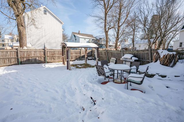 5 Merrimack Street, Nashua, NH 03064