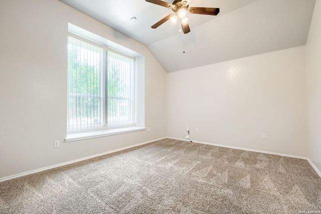 7027 Heathers Pl, San Antonio, TX 78227
