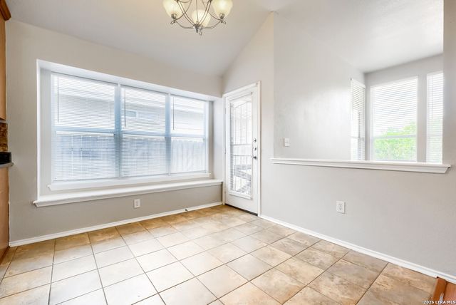 7027 Heathers Pl, San Antonio, TX 78227
