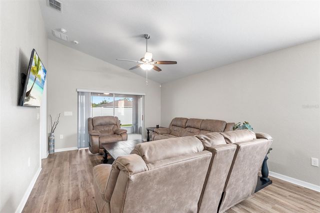 220 ST GEORGES CIRCLE, Eagle Lake, FL 33839