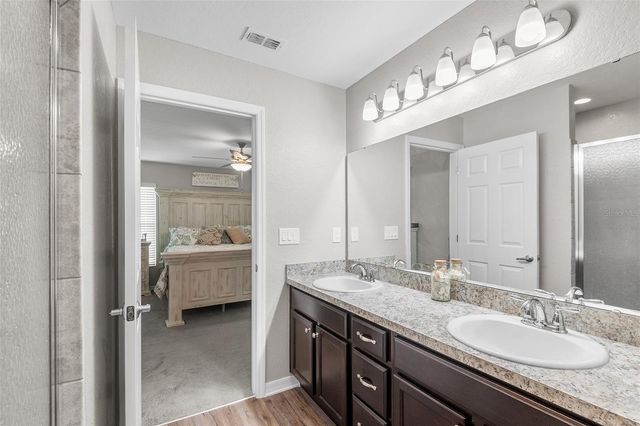 220 ST GEORGES CIRCLE, Eagle Lake, FL 33839