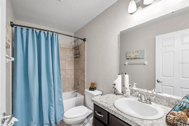 220 ST GEORGES CIRCLE, Eagle Lake, FL 33839