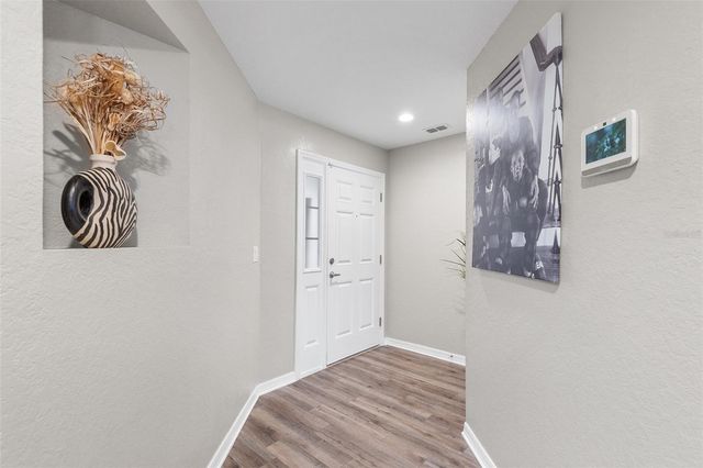 220 ST GEORGES CIRCLE, Eagle Lake, FL 33839