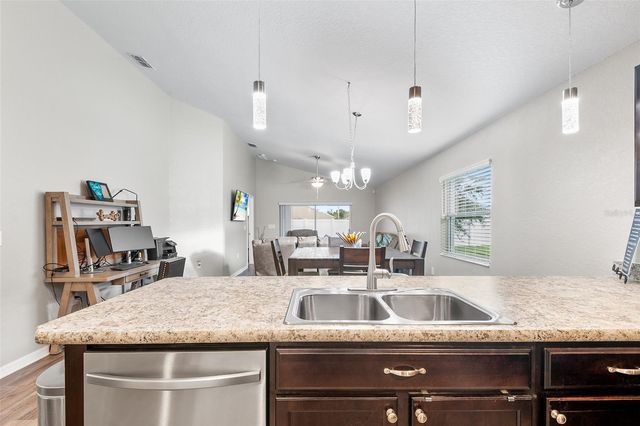 220 ST GEORGES CIRCLE, Eagle Lake, FL 33839