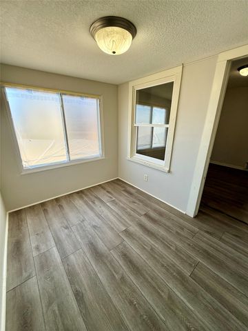 715 Boyd Street, Des Moines, IA 50316