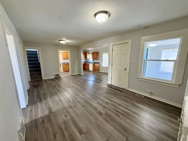 715 Boyd Street, Des Moines, IA 50316