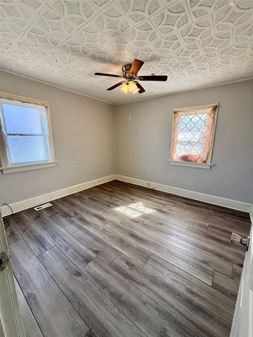 715 Boyd Street, Des Moines, IA 50316