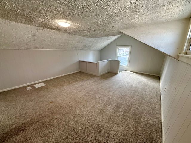 715 Boyd Street, Des Moines, IA 50316