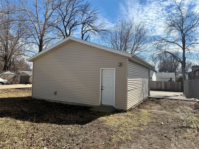 715 Boyd Street, Des Moines, IA 50316