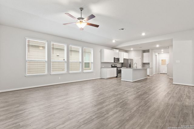 11627 Troubadour Trail, San Antonio, TX 78245