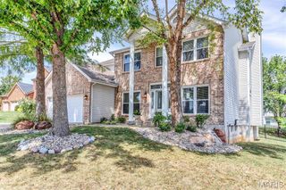 205 Vista Pointe Court, St Peters, MO 63376