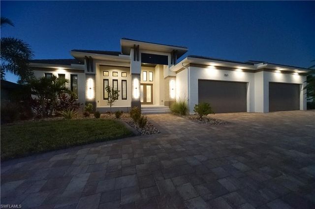 2523 Beach PKWY W, Cape Coral, FL 33914