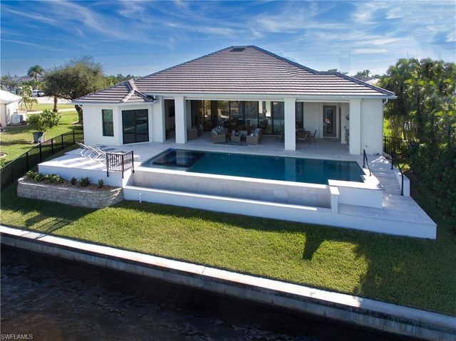 2523 Beach PKWY W, Cape Coral, FL 33914